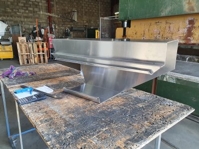 Cutting & Folding Service cuttting-folding_img01