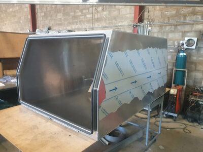 Custom Toolboxes & Ute Canopies toolboxes-ute-canopies-img03