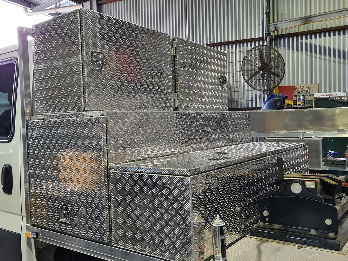 Custom Toolboxes & Ute Canopies toolboxes-ute-canopies-ss-img02